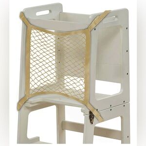 Safety net for toddler tower